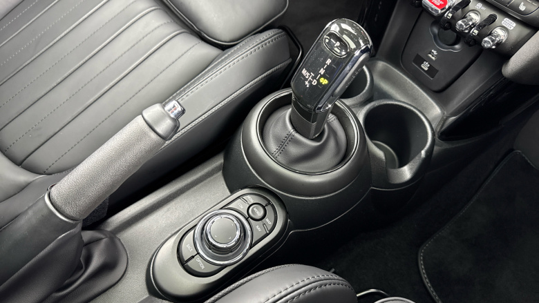 MINI Cooper 1.5 C Exclusive 3dr Auto Petrol Hatchback